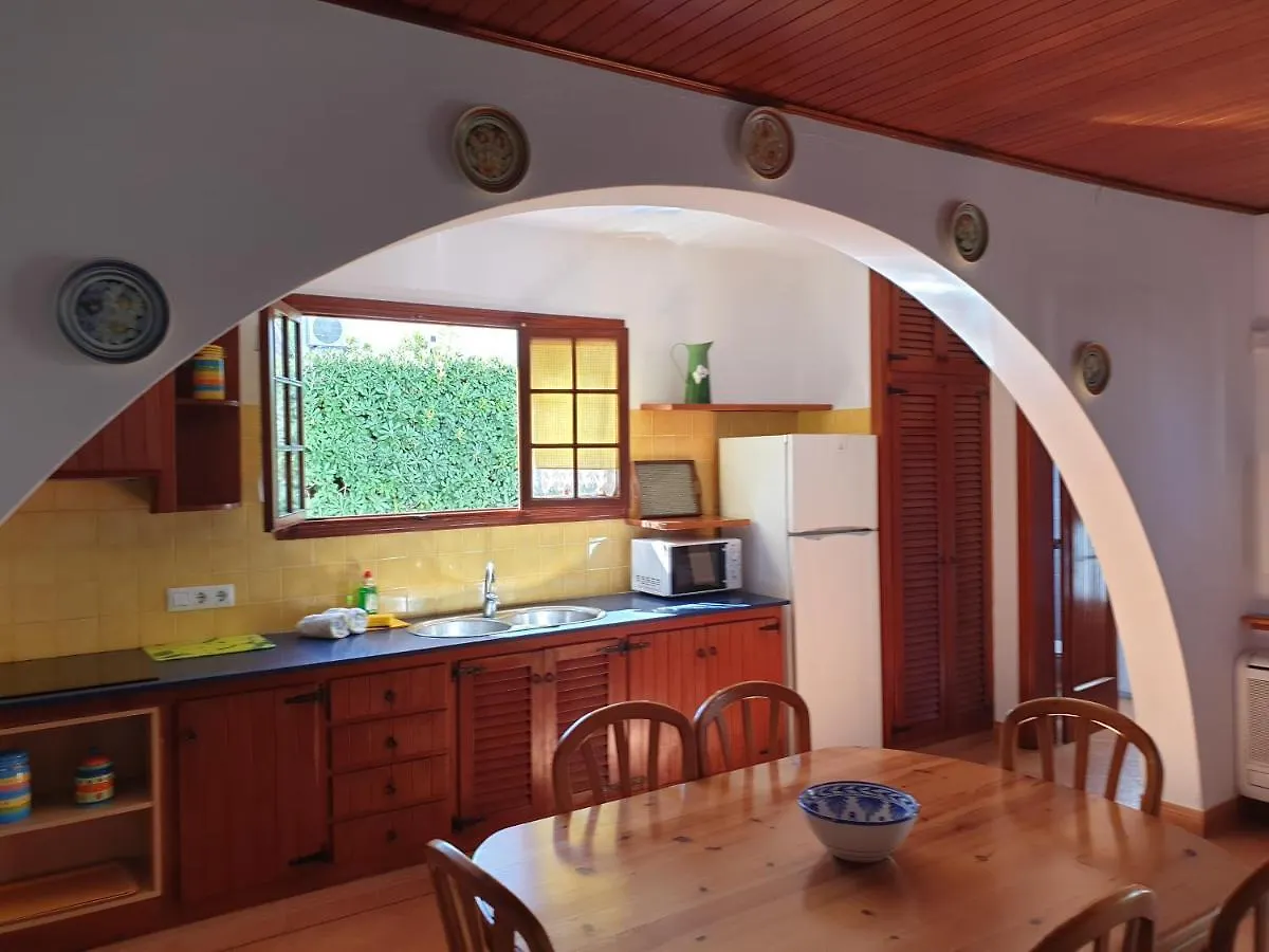 Villa Piscis Cala Blanca  0*, Cala Blanca (Menorca)